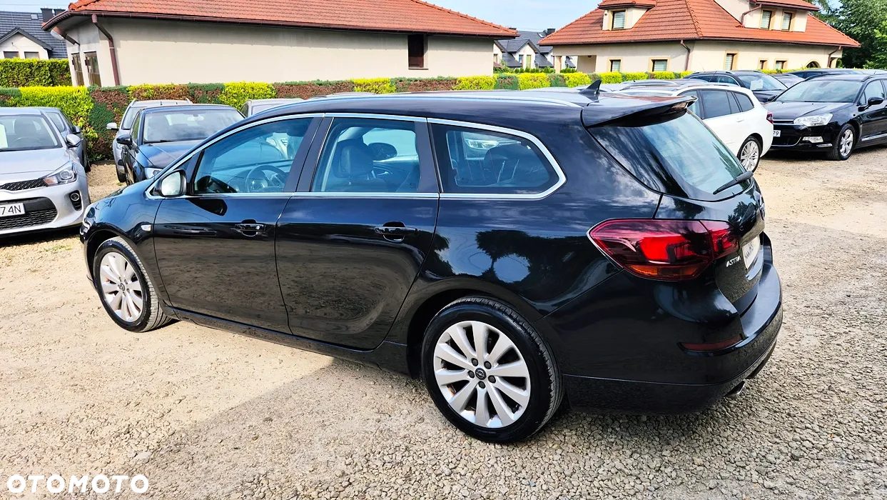 Opel Astra IV 1.4 T Cosmo - 21
