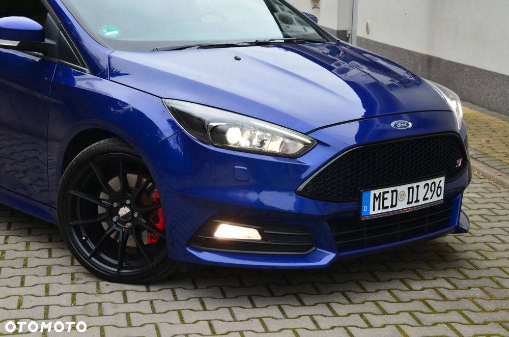 Ford Focus 2.0 TDCi ST mit Leder-Sport-Paket - 15