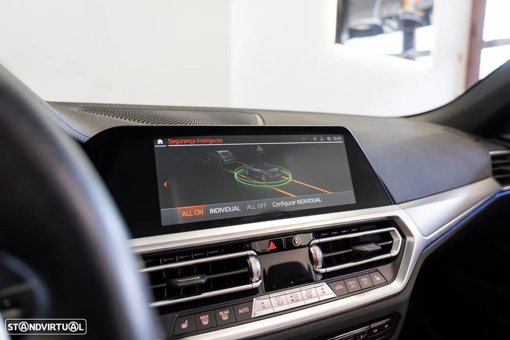 BMW 420 d Desportiva M Auto - 18