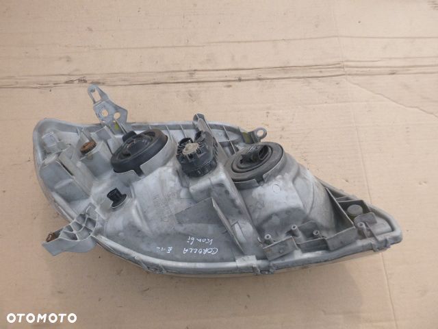 LAMPA LEWY PRZÓD LEWA PRZEDNIA TOYOTA COROLLA E12 01- - 17