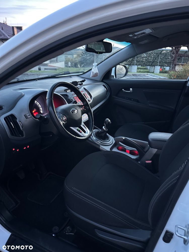 Kia Sportage 1.7 CRDI M 2WD - 9