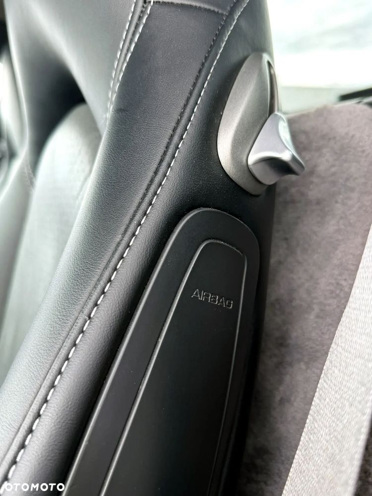 Porsche 718 Cayman - 27