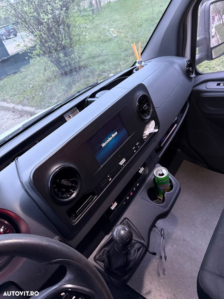 Mercedes-Benz Sprinter - 6