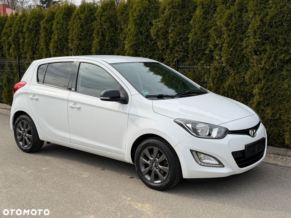 Hyundai i20 1.2 Fifa World Cup Edition - 4