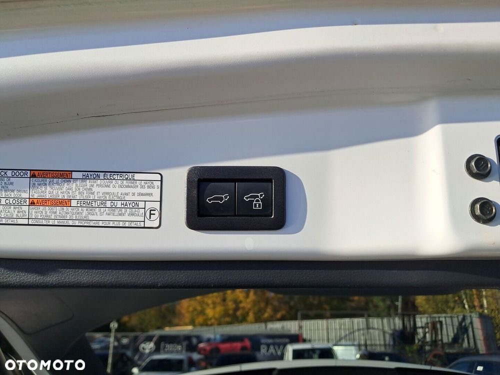 Toyota Corolla Cross 2.0 Hybrid Premiere Edition AWD - 19