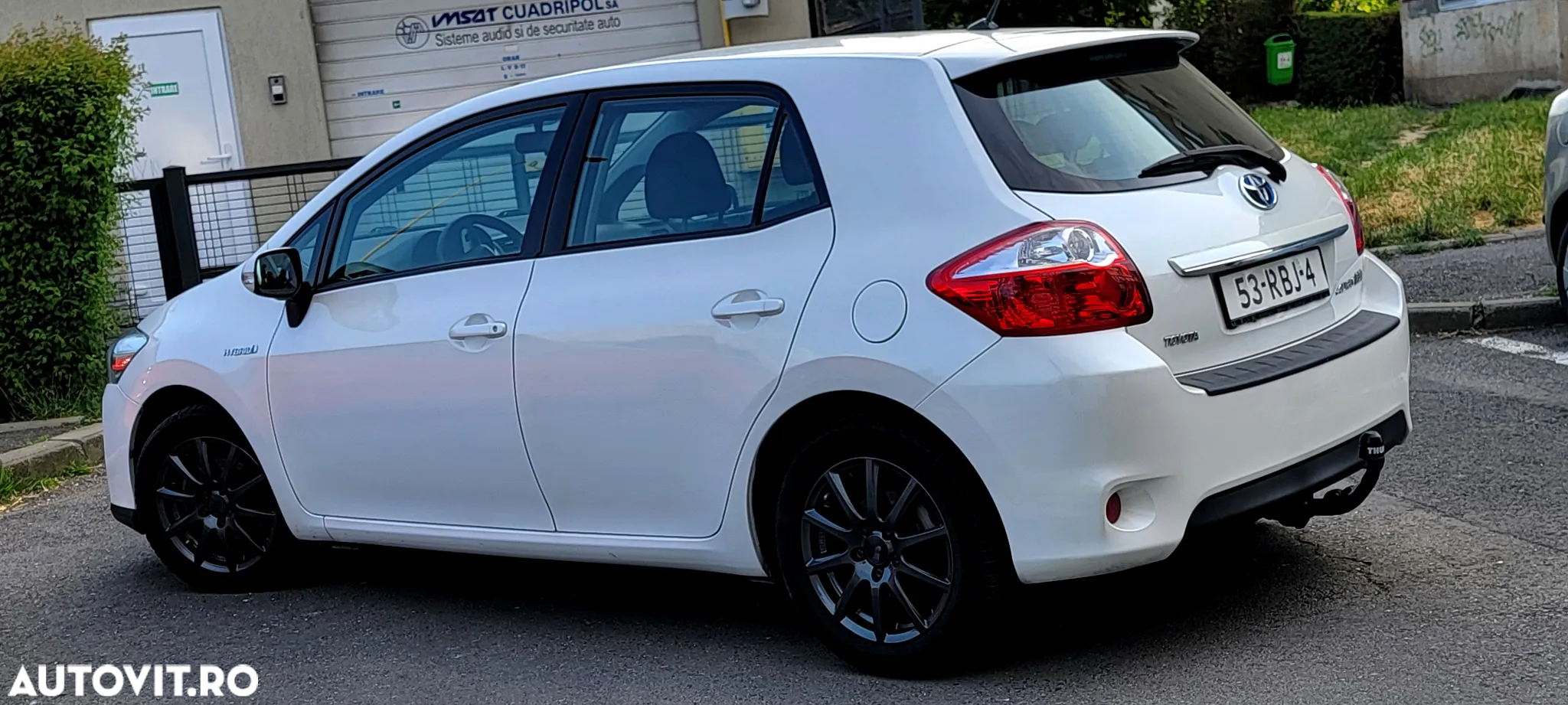 Toyota Auris 1.8 L VVT-i HSD Luna - 3