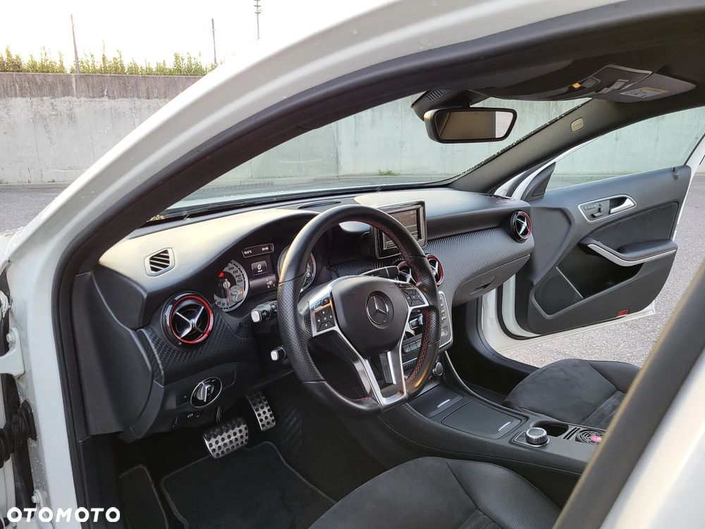 Mercedes-Benz Klasa A 250 Sport 7G-DCT - 18