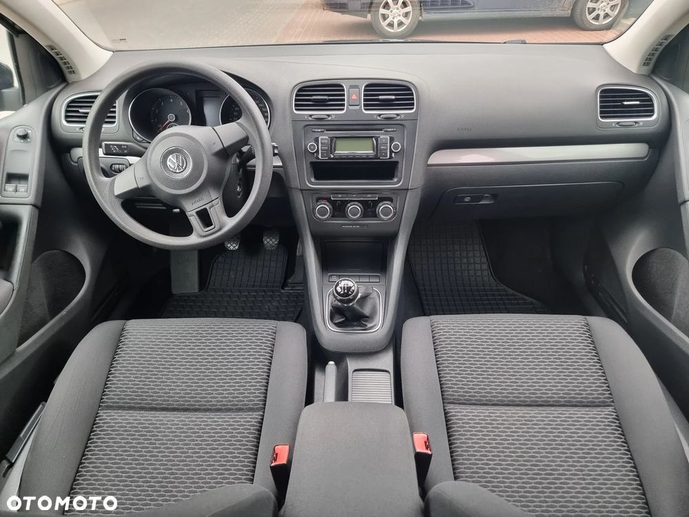 Volkswagen Golf - 5