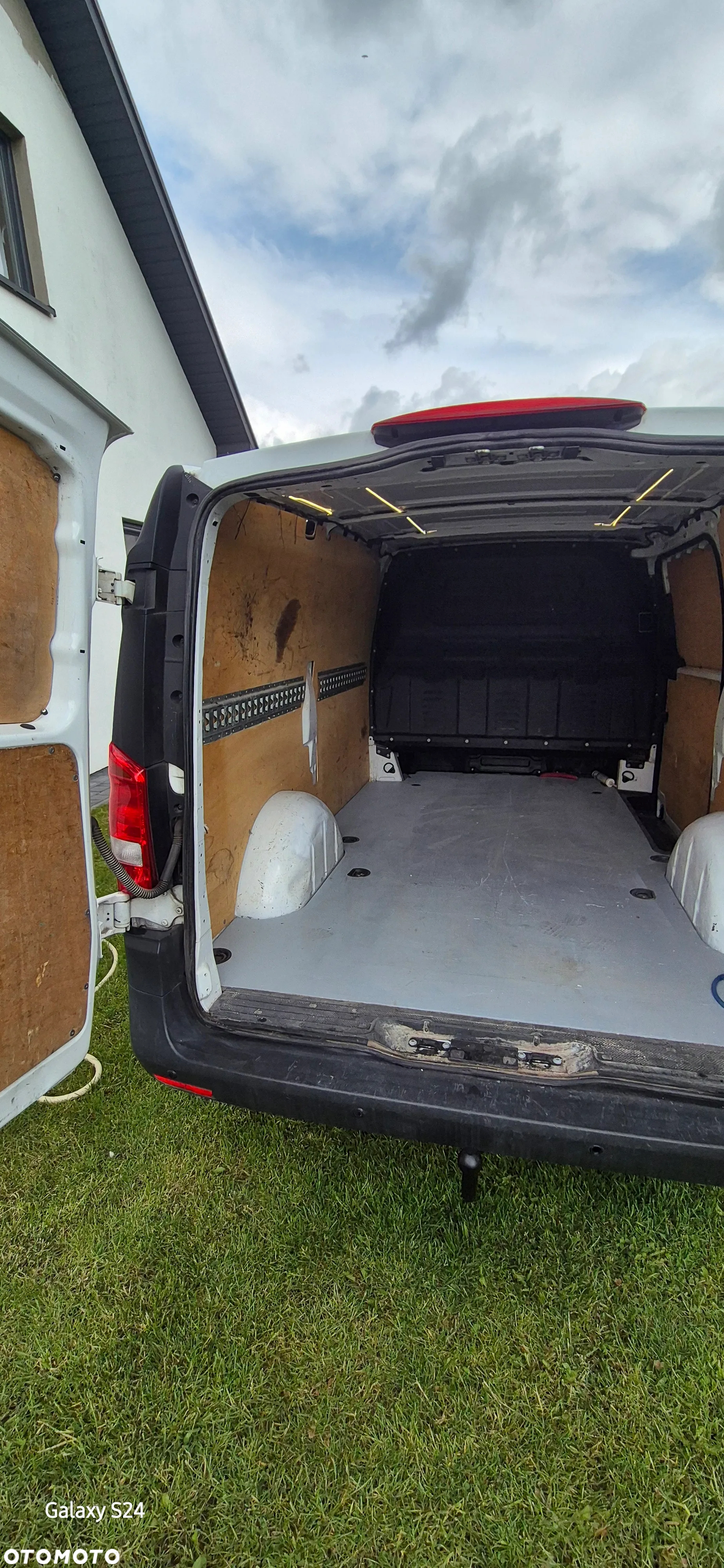 Mercedes-Benz Vito - 11