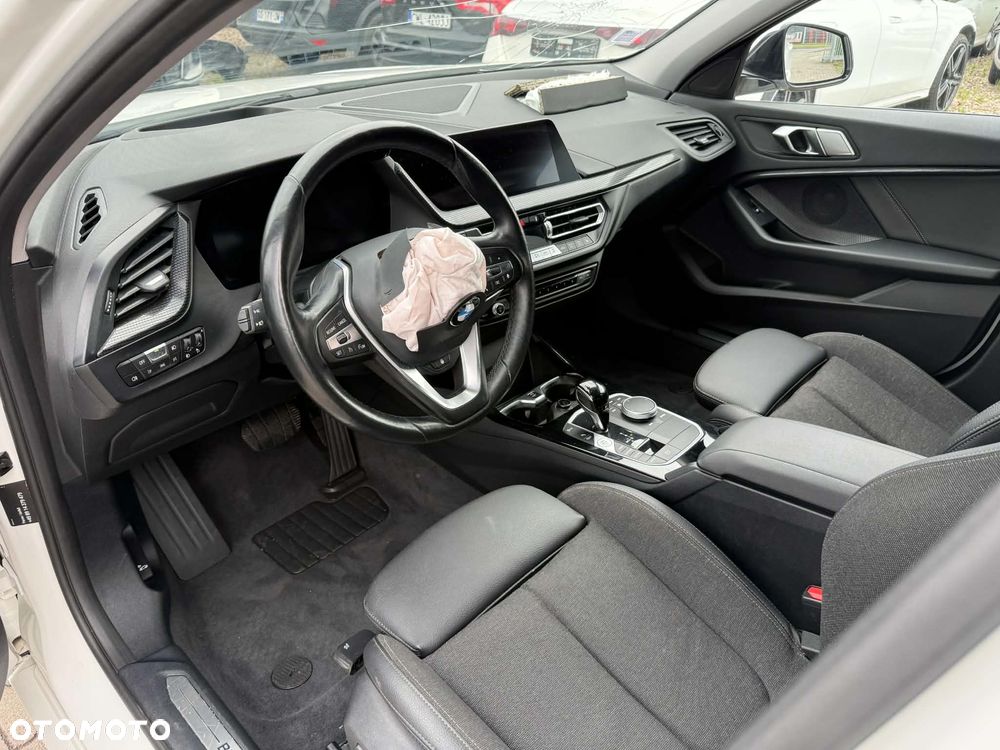 BMW Seria 1 120d - 11