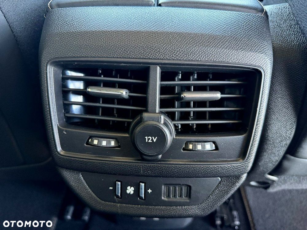 Peugeot 5008 - 31