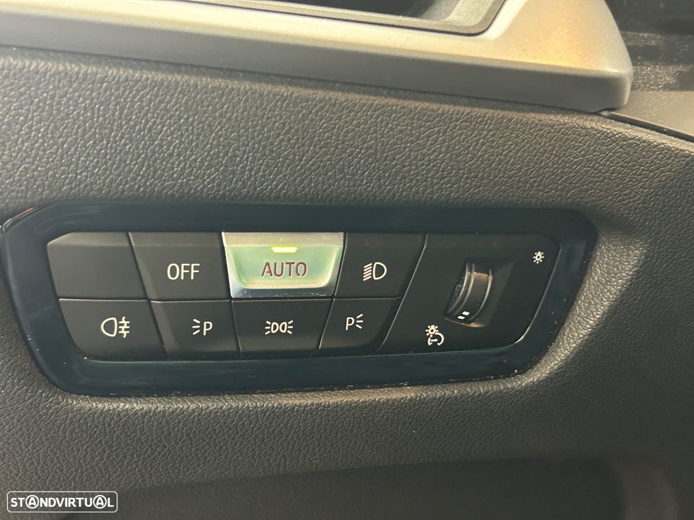BMW 320 d Auto - 25
