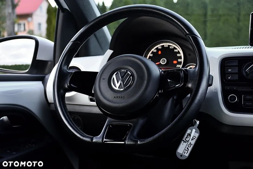Volkswagen up! 1.0 move - 19