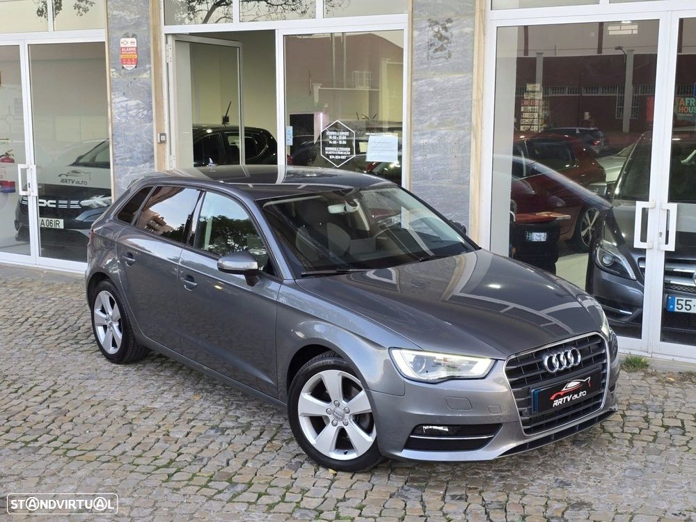 Audi A3 Sportback 1.6 TDI Attraction Ultra - 3