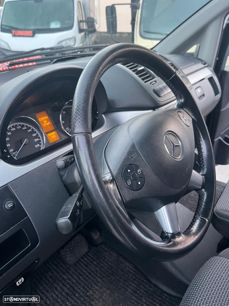 Mercedes-Benz Vito 6 lugares Automática - 15