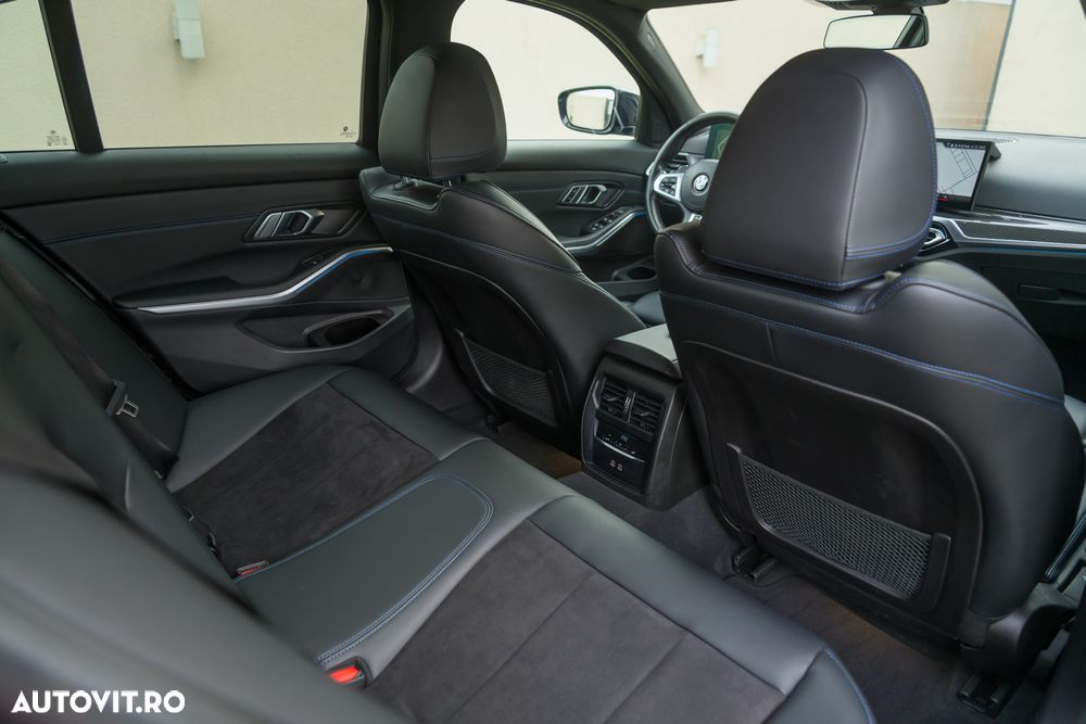 BMW Seria 3 320i xDrive Aut. Edition M Sport Shadow - 31