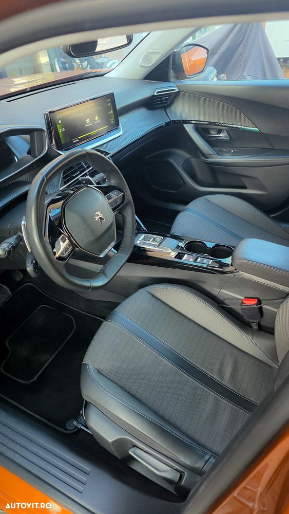 Peugeot 2008 1.5 BlueHDI STT EAT8 Allure - 7