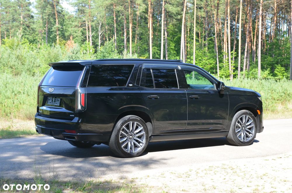 Cadillac Escalade - 9
