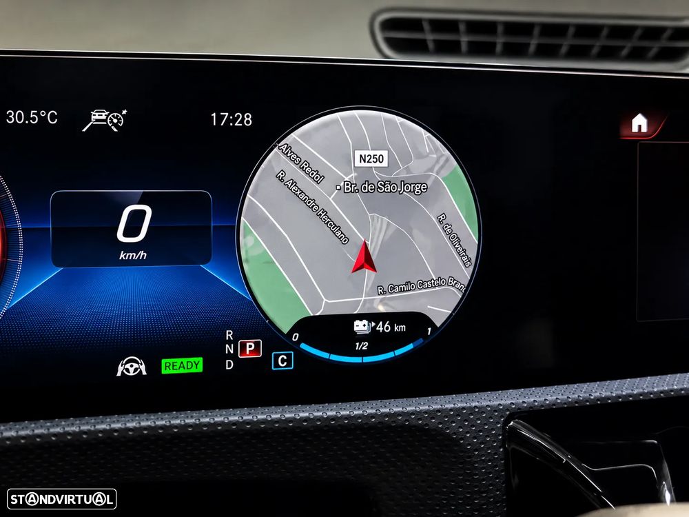 Mercedes-Benz A 250 e 8G-DCT AMG Line - 25