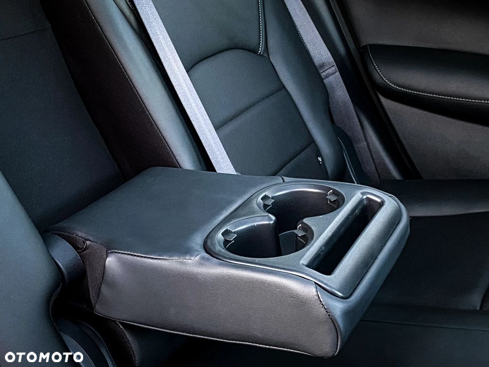 Infiniti Q50 - 16