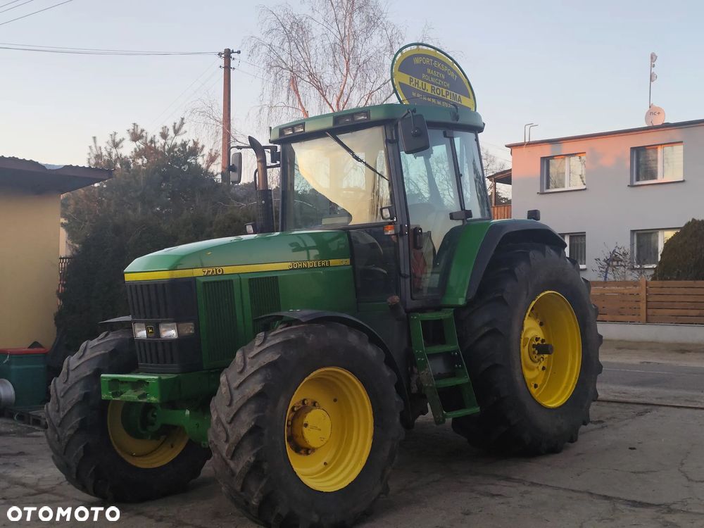 John Deere 7710 - 1