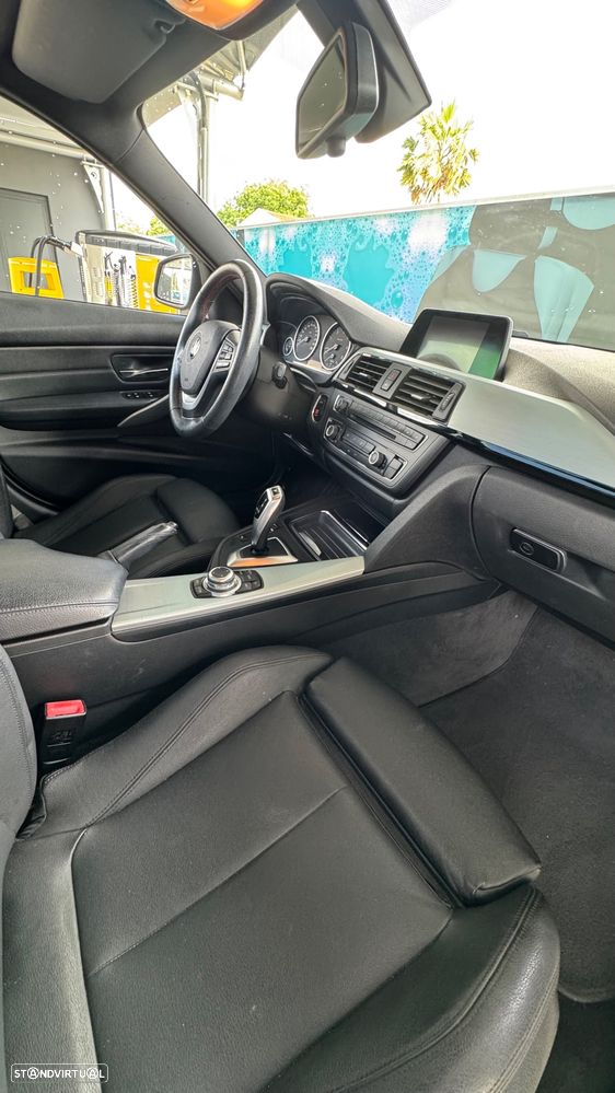 BMW 318 d Auto Line Sport - 12
