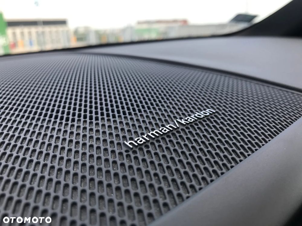 Volvo XC 60 T4 R-Design - 37