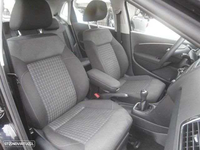 VW Polo 1.4 TDi Confortline Nav - 29