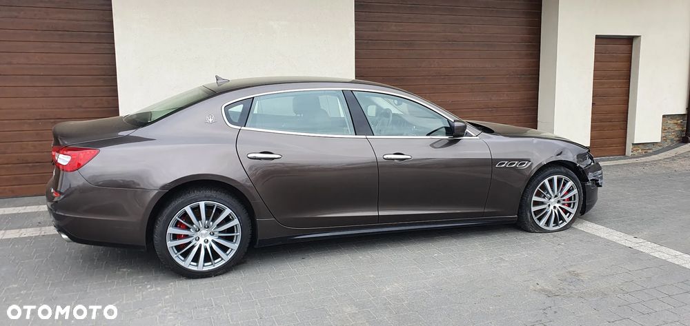 Maserati Quattroporte - 3