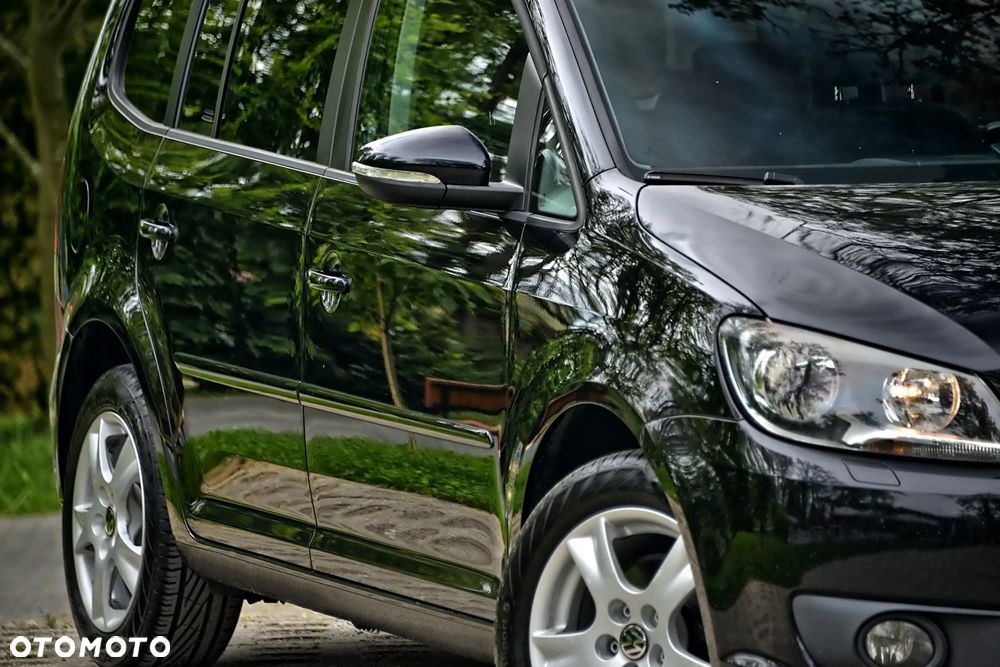 Volkswagen Touran - 14