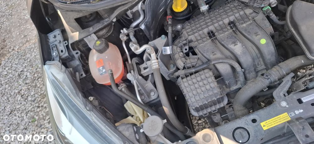 Nissan Micra 1.0 Visia Plus - 13