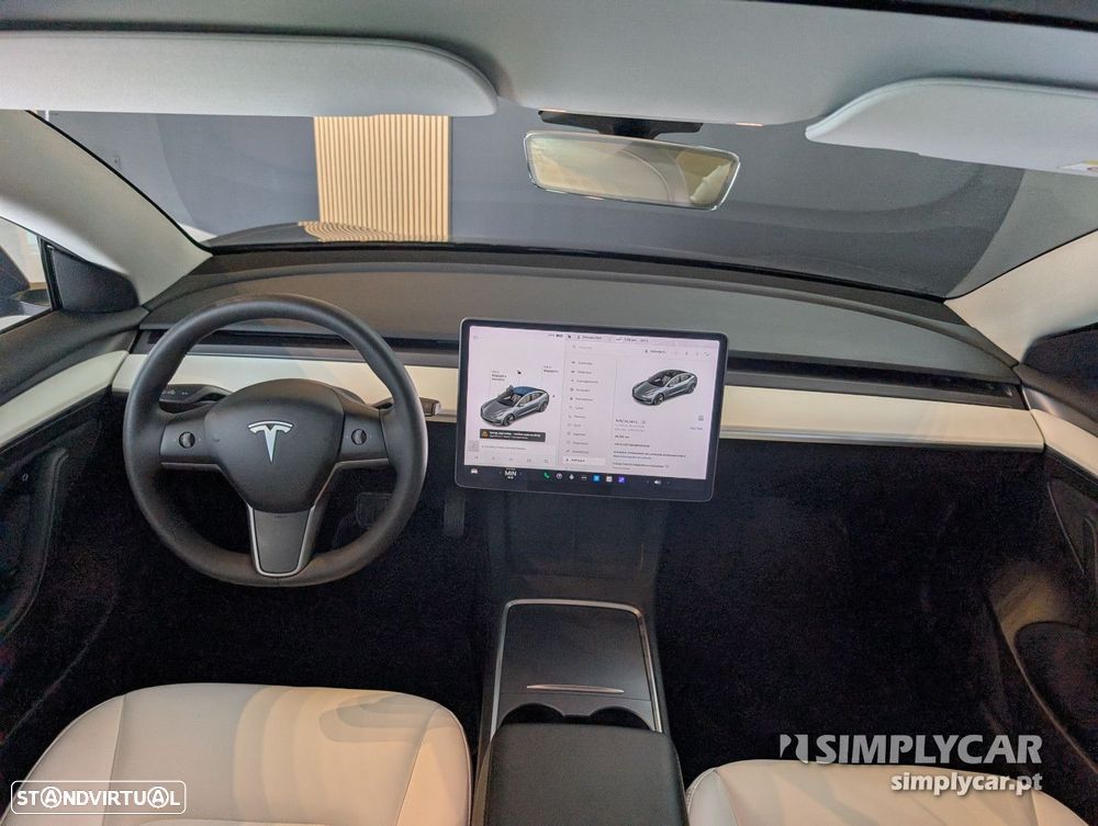Tesla Model 3 - 11
