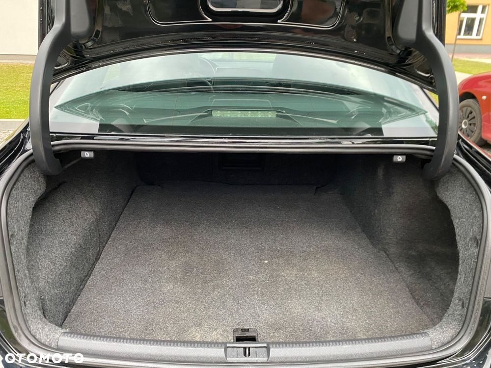 Volkswagen Passat 3.6 V6 R36 - 22