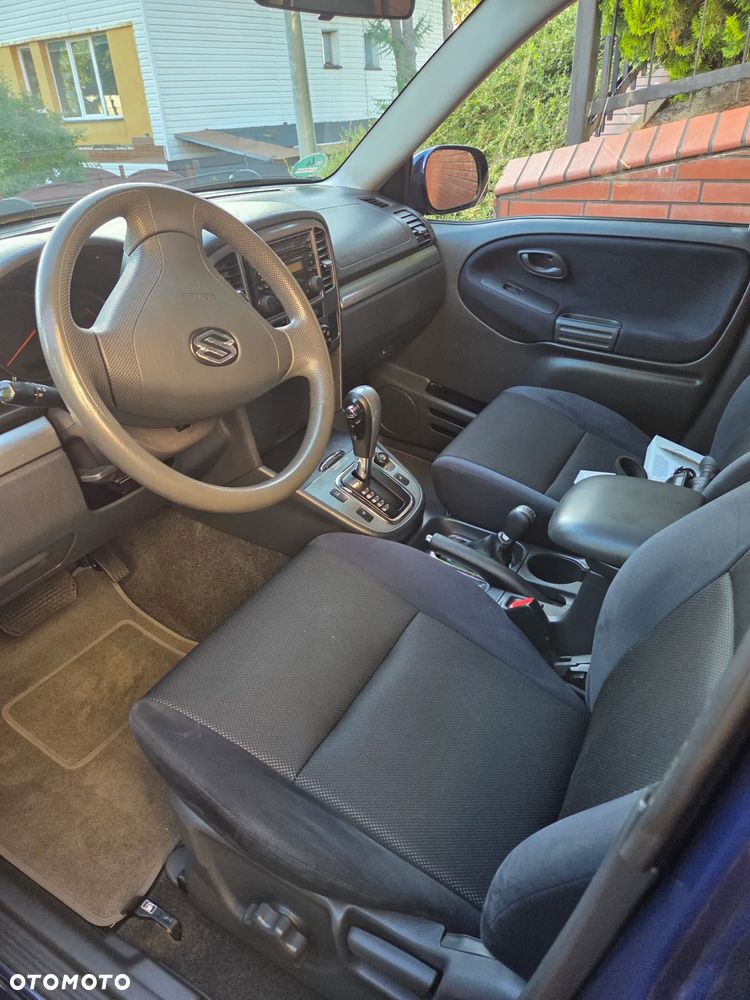 Suzuki Grand Vitara 2.0 - 6