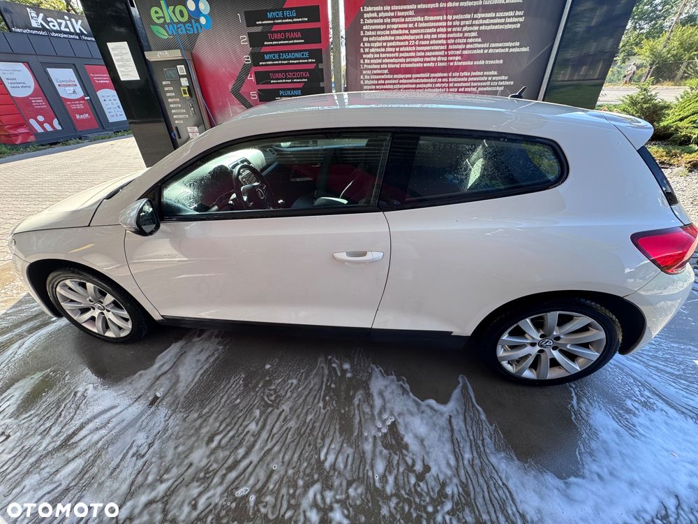 Volkswagen Scirocco 2.0 TDI - 13