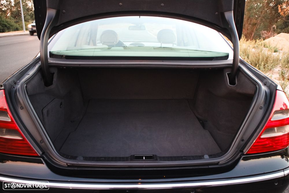 Mercedes-Benz E 220 - 4