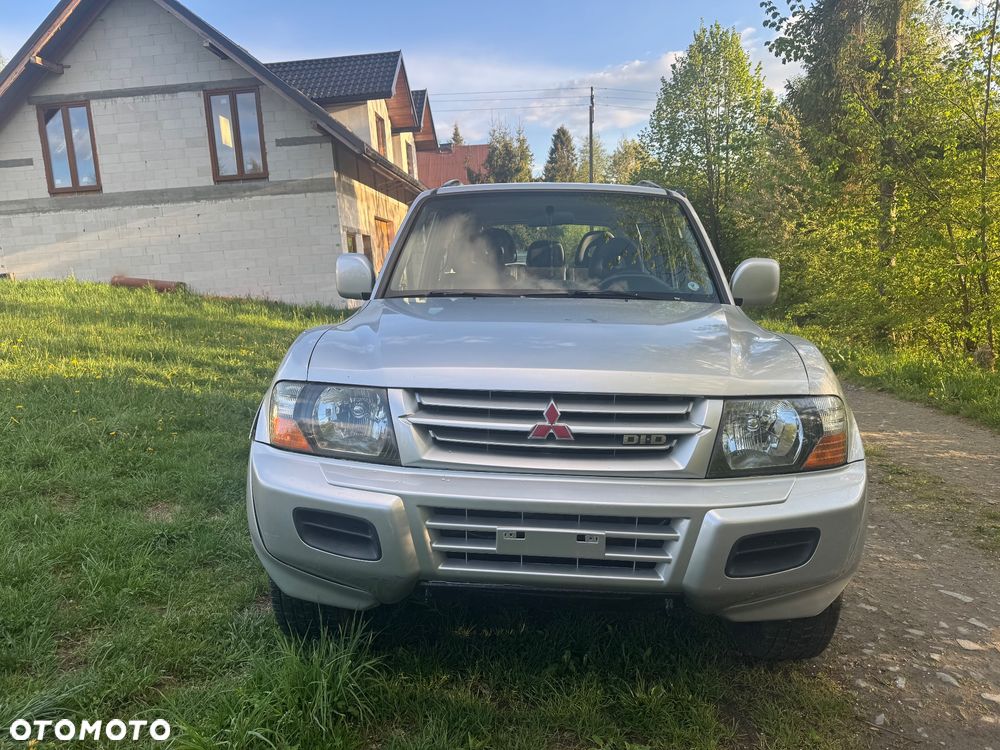 Mitsubishi Pajero - 3