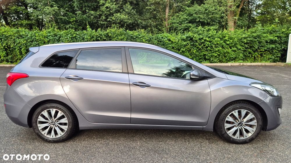Hyundai i30 1.4 CRDi Advantage - 11