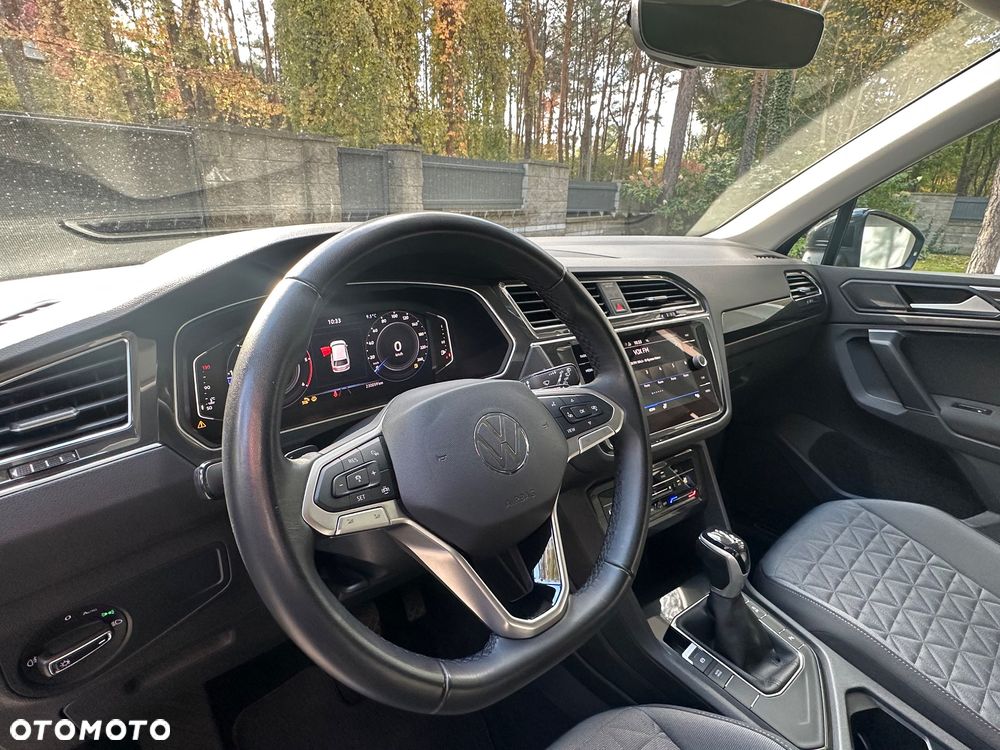 Volkswagen Tiguan ver-2-0-tdi-elegance-dsg - 27