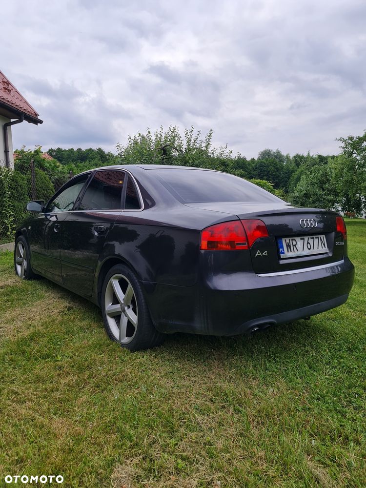 Audi A4 Limousine - 2