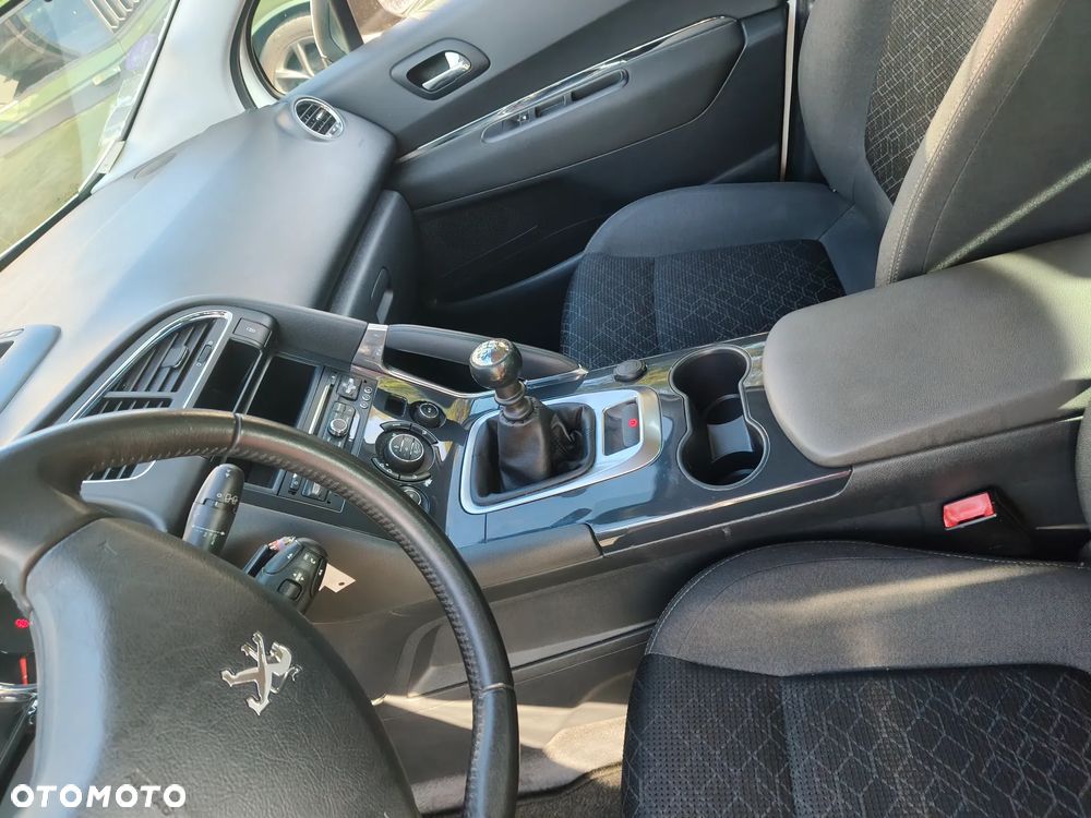 Peugeot 3008 1.2 PureTech Allure - 30