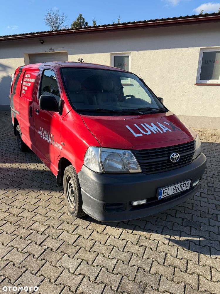 Toyota Hiace - 1