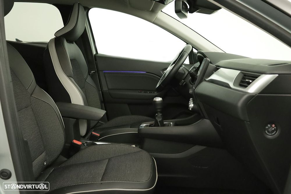 Renault Captur 1.0 TCe Techno Bi-Fuel - 23