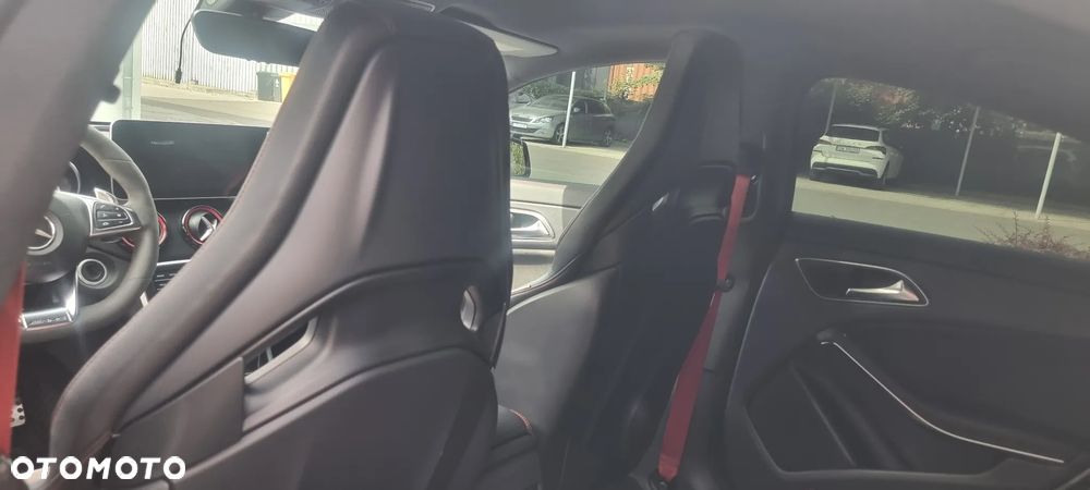 Mercedes-Benz CLA AMG 45 4Matic AMG Speedshift DCT 7G - 20