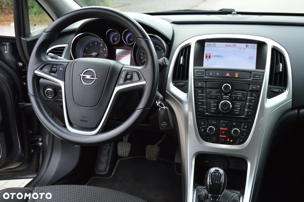 Opel Astra 1.6 Turbo Edition Sport - 21