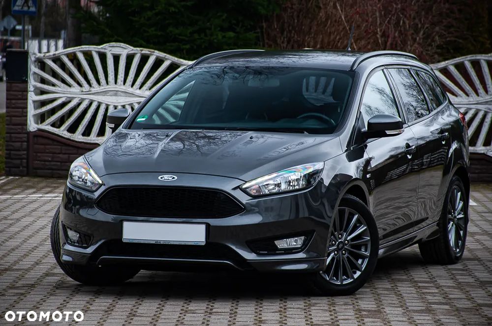 Ford Focus 1.5 EcoBoost Titanium ASS - 4