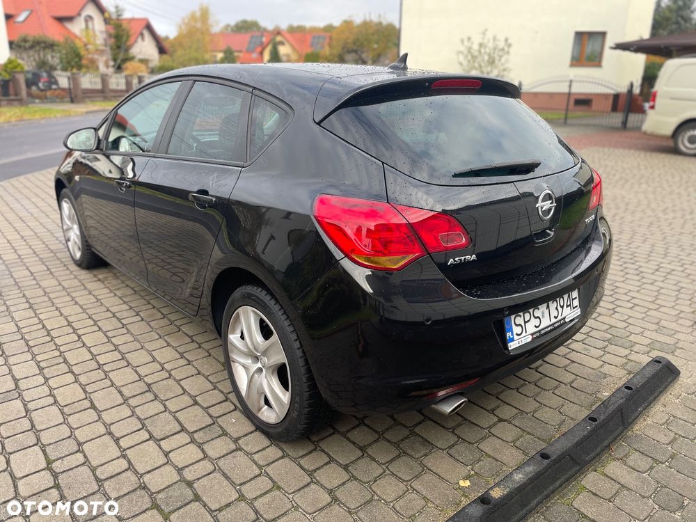 Opel Astra - 8