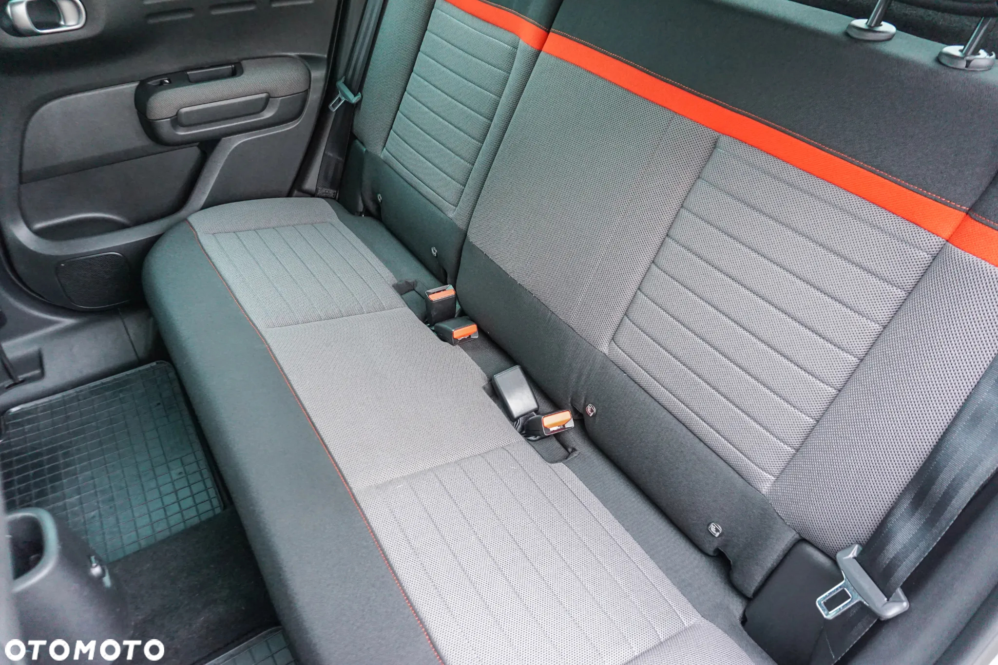 Citroën C3 Aircross 1.2 PureTech Feel S&S - 12