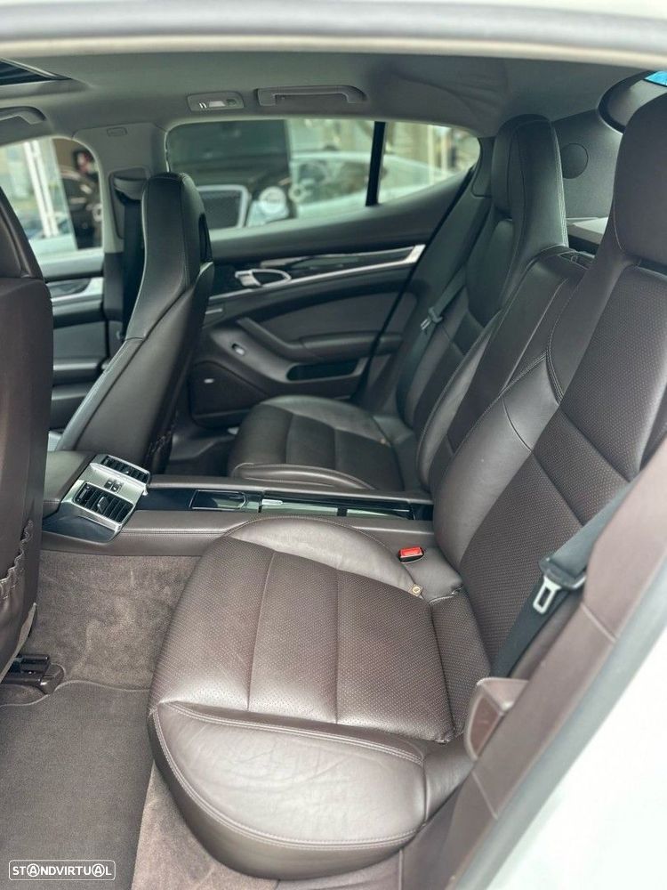 Porsche Panamera Diesel - 8