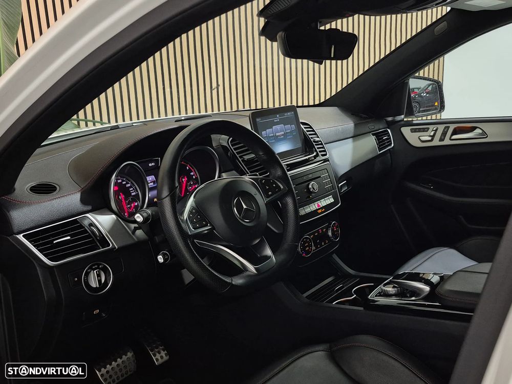 Mercedes-Benz GLE 350 d 4Matic 9G-TRONIC AMG Line - 31